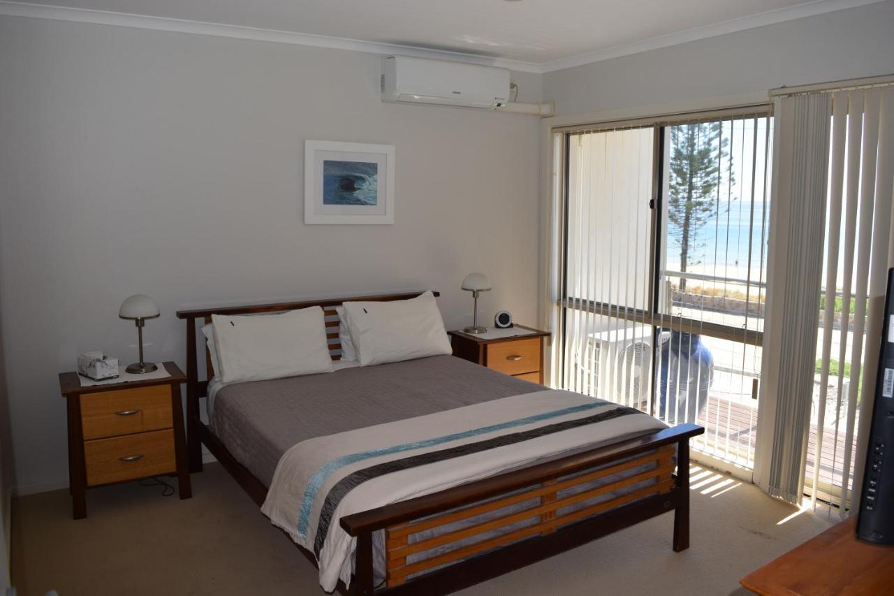 Christies Seahorse Holiday Townhouses Port Noarlunga Extérieur photo