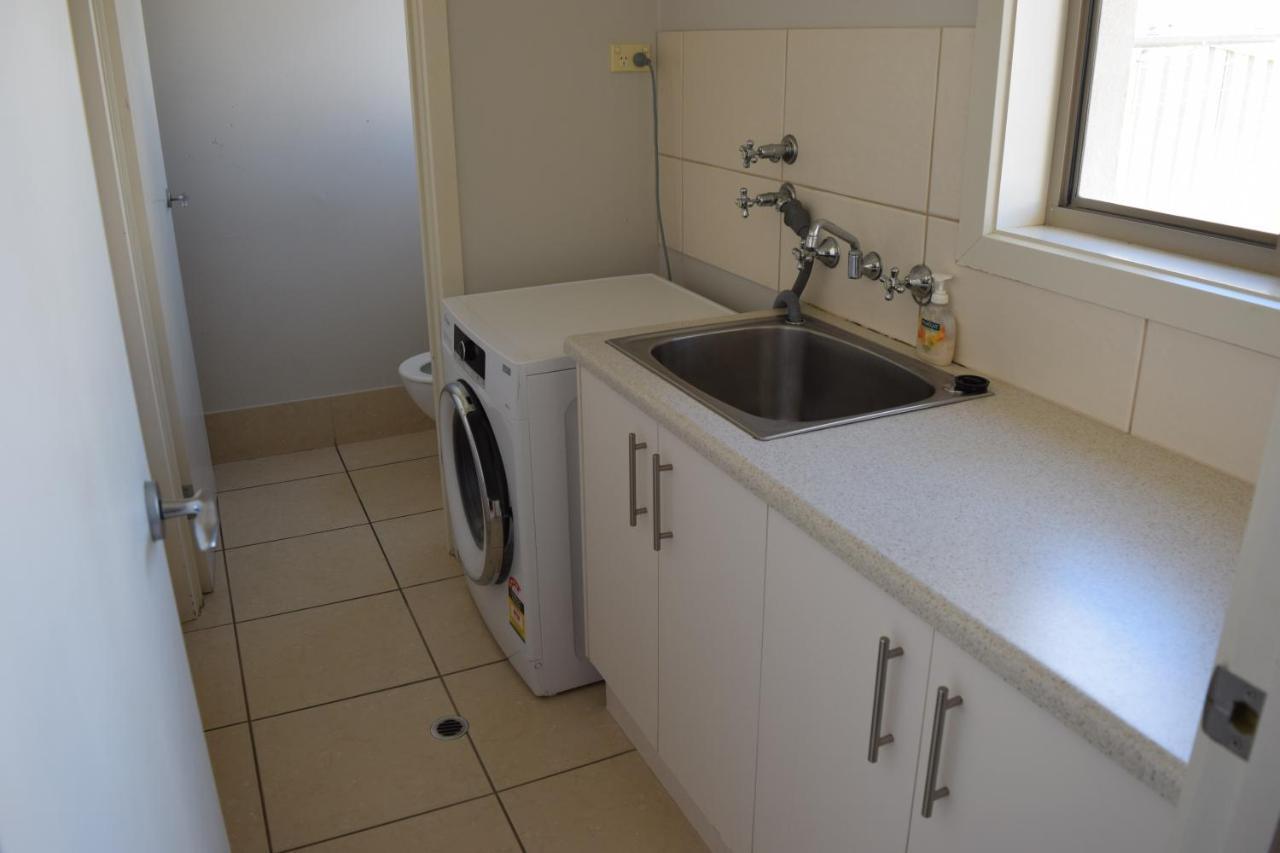 Christies Seahorse Holiday Townhouses Port Noarlunga Extérieur photo